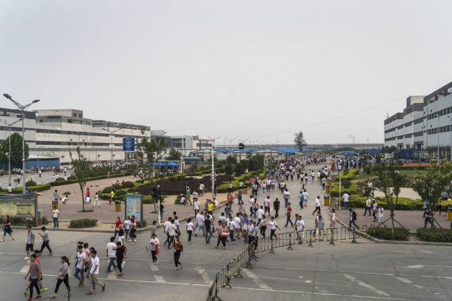 ����һ����ʿ��E�^(q��)܇(ch��)�g�(xi��ng)Ŀ���珊(qi��ng)��������ɰ�{��������ɰ�{ 